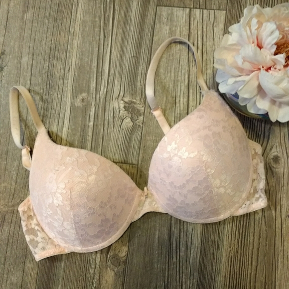 BOGO Victoria's Secret 38C Bra